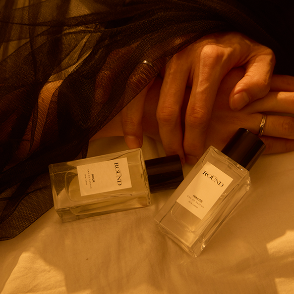 MAISON ROUND MIDNIGHT COLLECTION